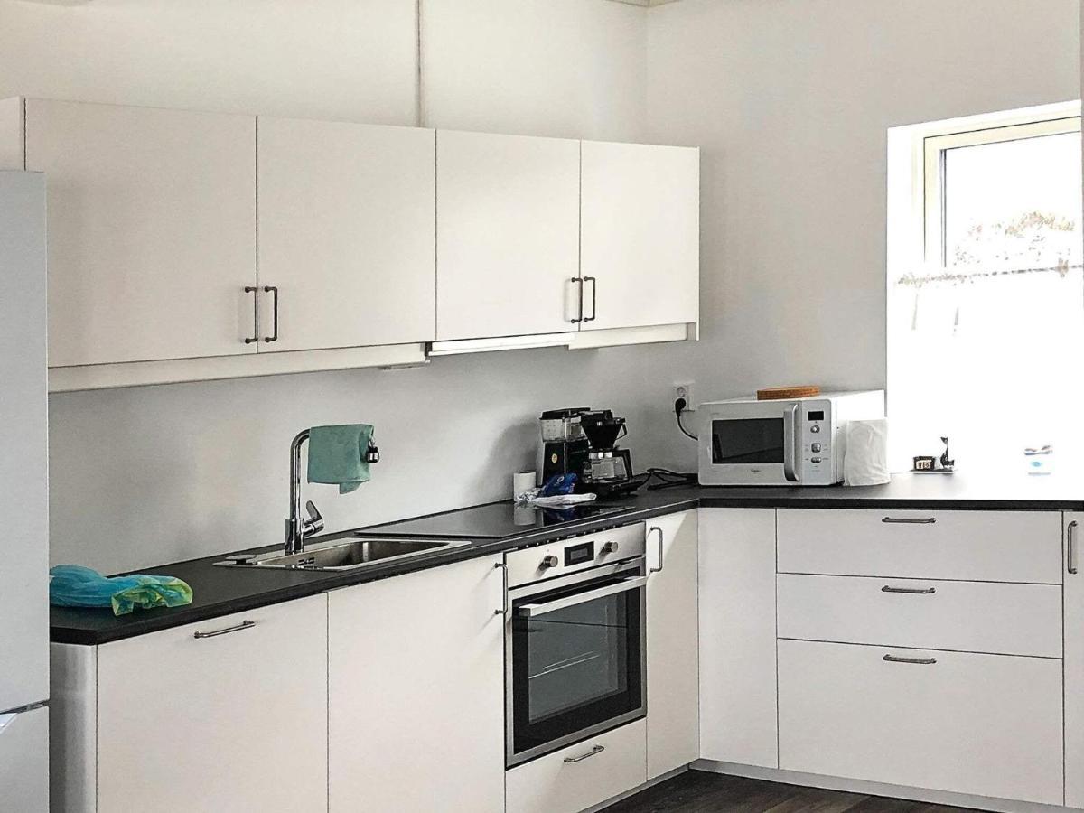 6 Person Holiday Home In Kverva Dyrvik Eksteriør bilde